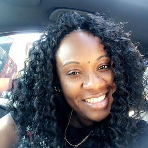 Meet your Posher, Angela